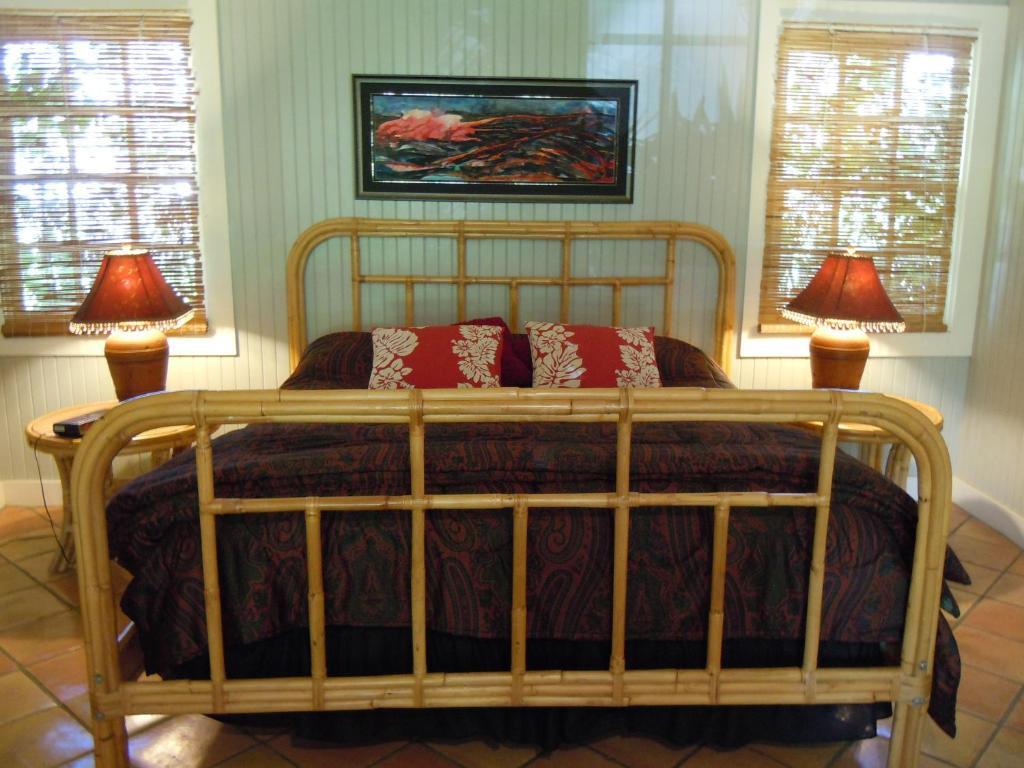 Jacaranda Inn Waimea Room photo